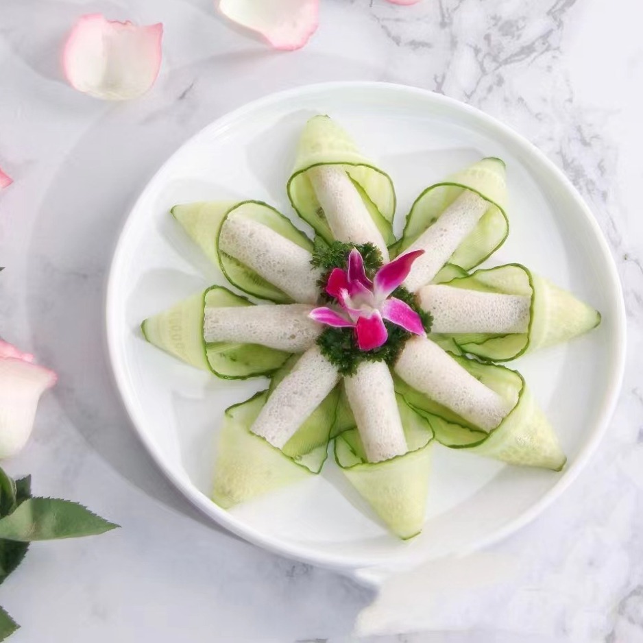 ♪ Anh sẽ cho em một bữa ăn ngon ♪