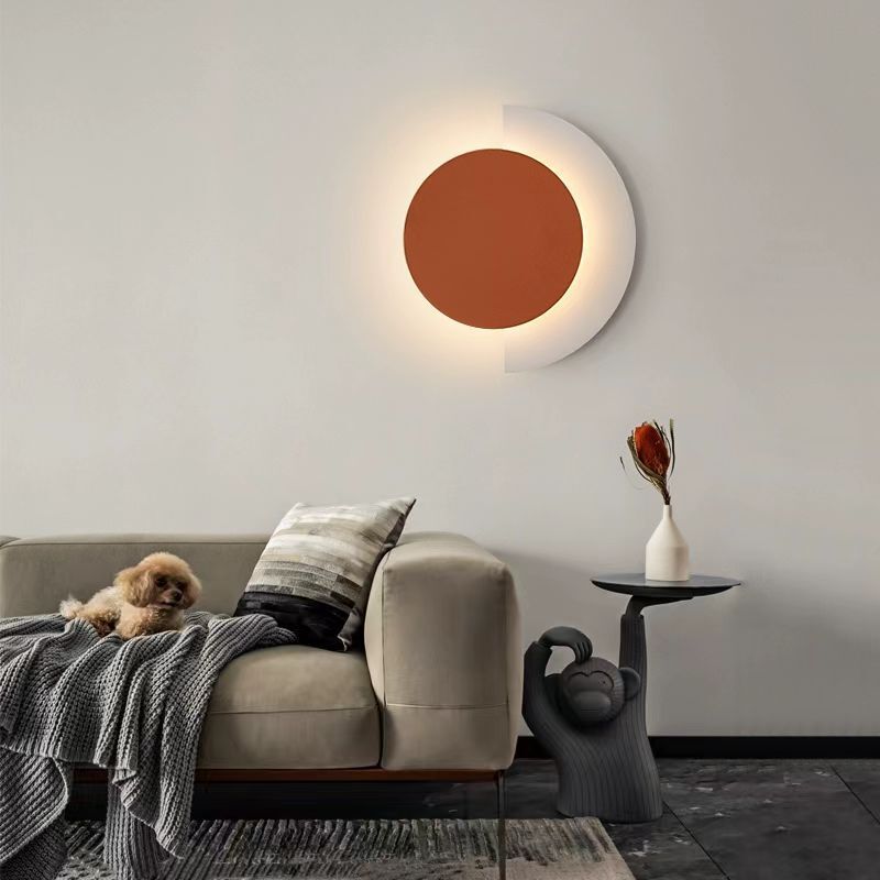 The designer's moonlight-eating walllights, the modern Nordic creative aisle halls, are about romantic, light and luxurious bedside headlights.