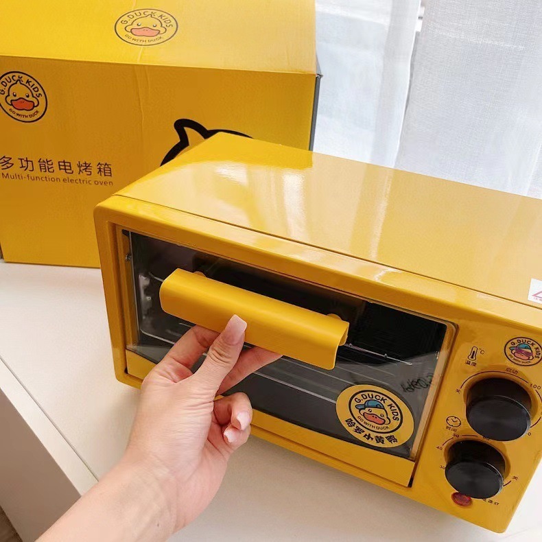 Những con vịt sử dụng lò nướng 12L đa mục đích với các chương trình biểu diễn tại nhà có hạn định thời gian.