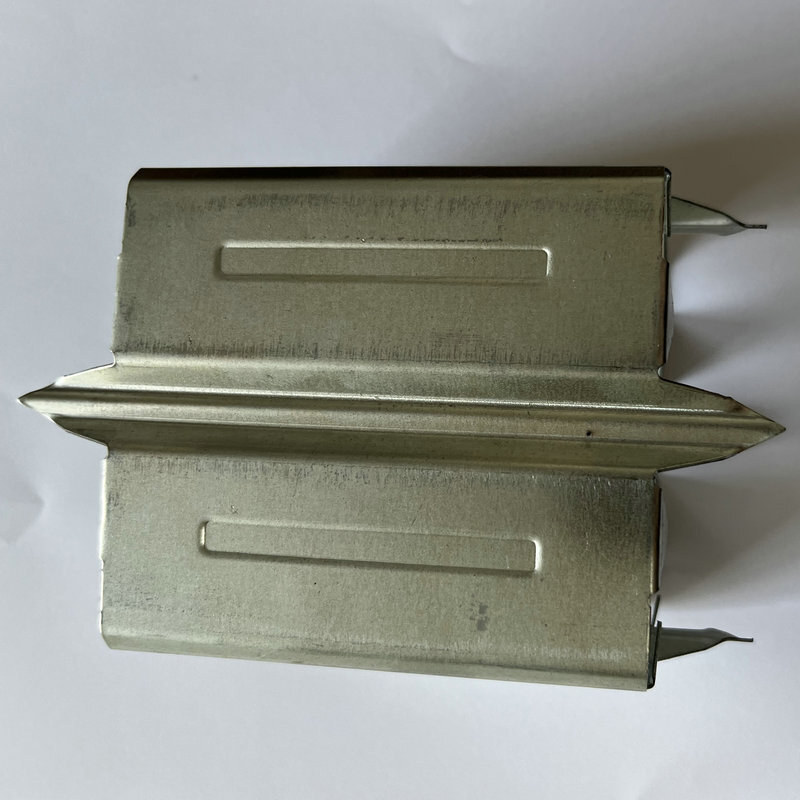 Aeroplane card plating with gold plating with zinc iron to support a foot plating with gold. Zinc Pumper