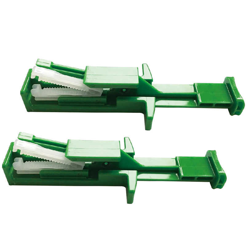 One-time use of umbilical cord clippers, multiple specifications, high-canon plant professional production, operational convenience.