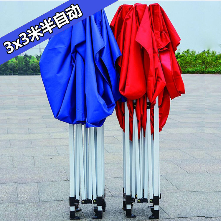Một loạt lều, màn quảng cáo bán tự động, một cây dù có thể in được