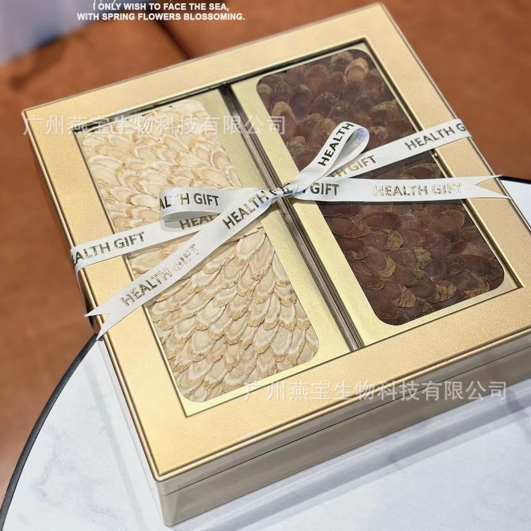 Hộp dưa chuột sâm banh sâm-banh để tặng quà cho Lễ hội giữa năm.