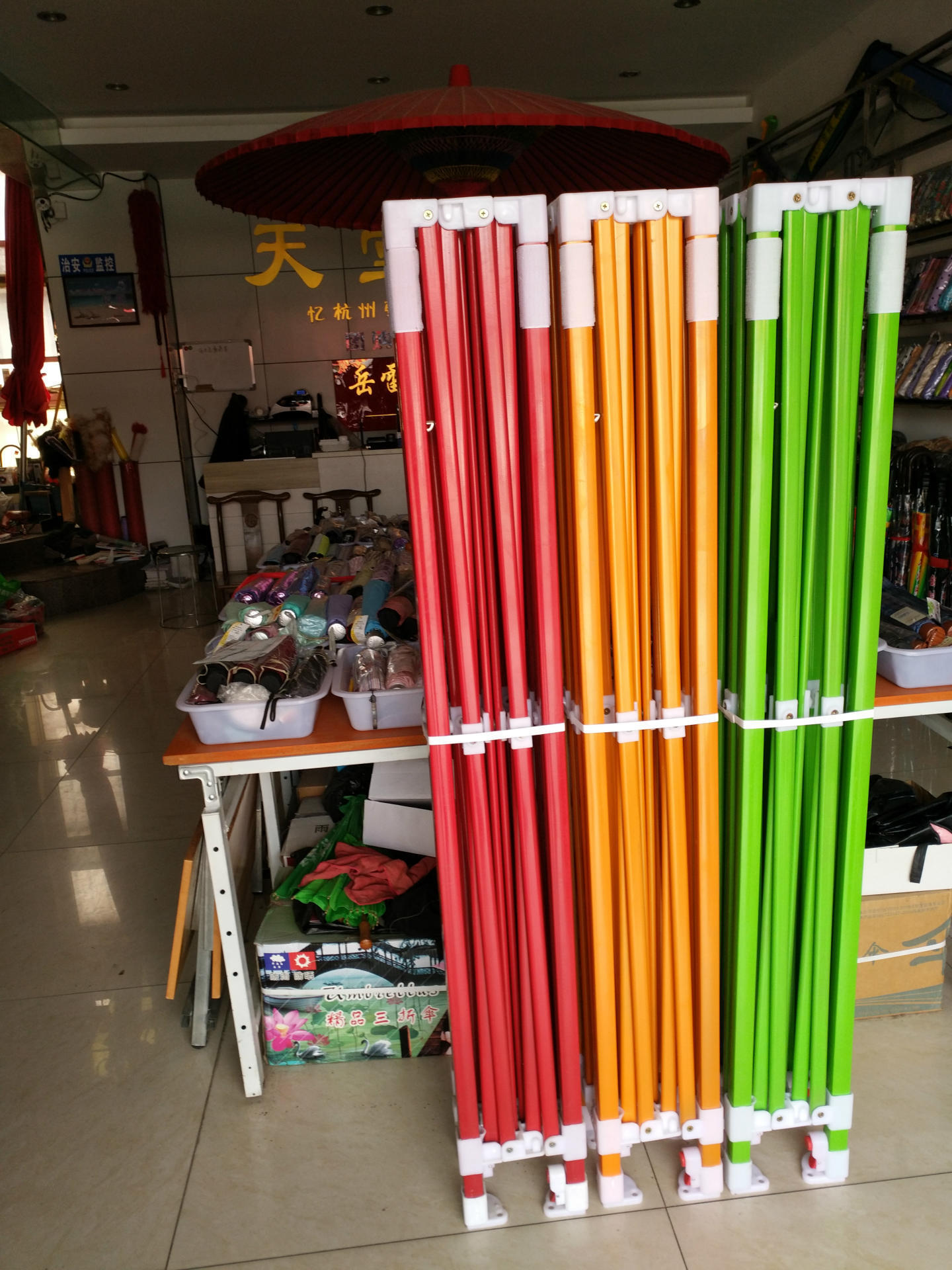 Sản xuất từ lều ngoài nhà, màu sắc, các bộ phận nylon tự động, mạnh mẽ và bền vững, tự động.