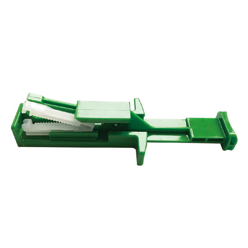 One-time use of umbilical cord clippers, multiple specifications, high-canon plant professional production, operational convenience.