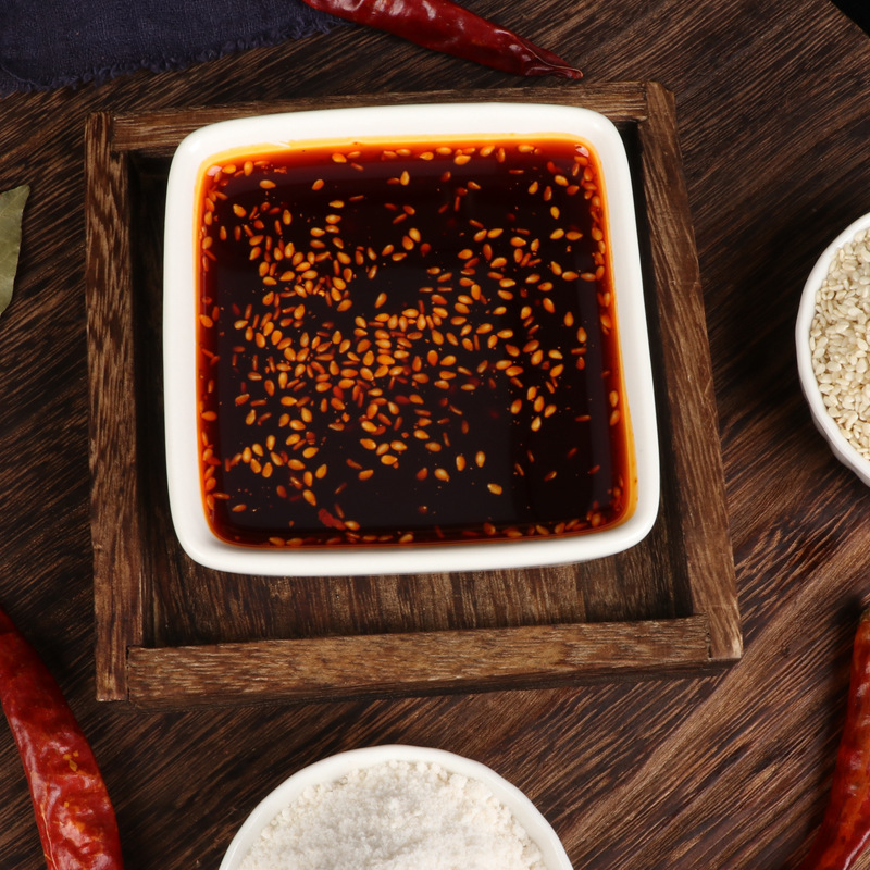 Nước sốt của Sichuan Chengdu, dầu đỏ, cay cay cay, thức ăn cay, thức ăn, hàng đàn thư.