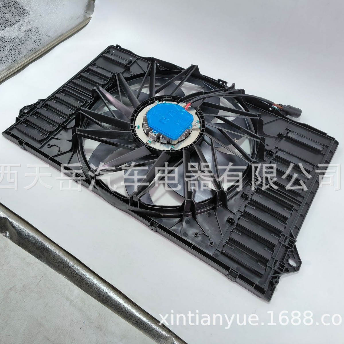 Cho fan hâm mộ Porsche Paramera, 600W điện tử fan, OE 97010606103