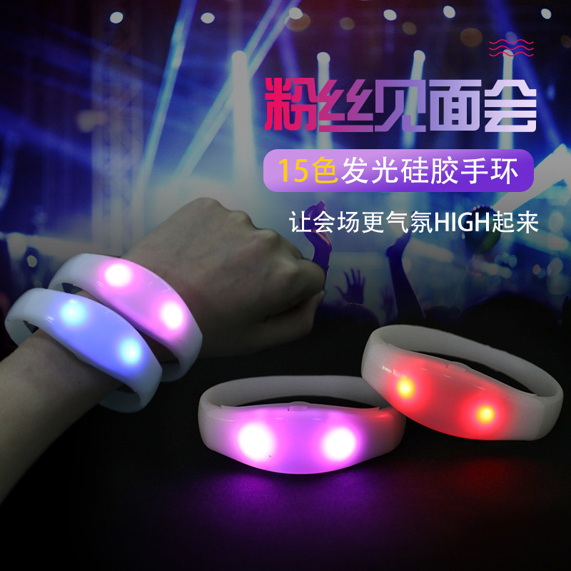 Điều khiển On-site của buổi hòa nhạc vòng tay radiant, Silicon lấp lánh vòng 15, trợ giúp với vòng tay huỳnh quang của Willed