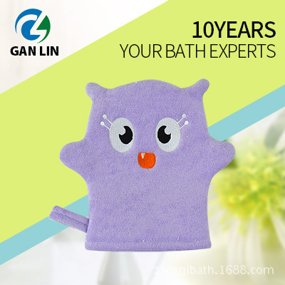 Supplying cartoon baby bath gloves, new baby towels, cute towels.