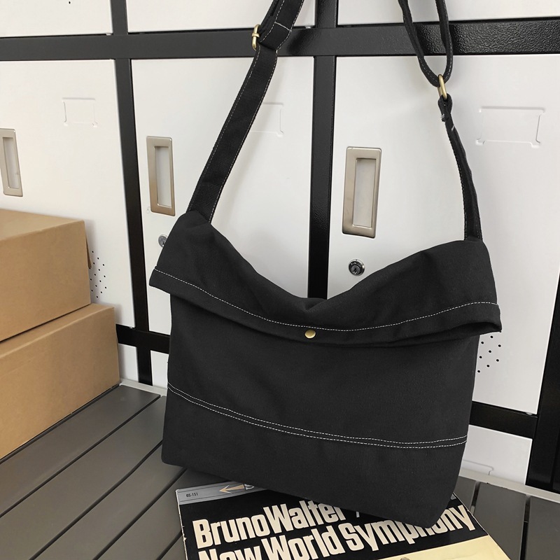 Customize multi-colour large-capacity canvass with a short coloured fashion.