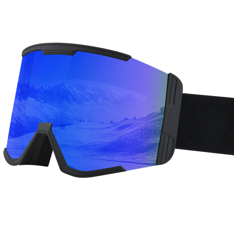 Two layers of fog-proof ski glasses with a wide field of view.