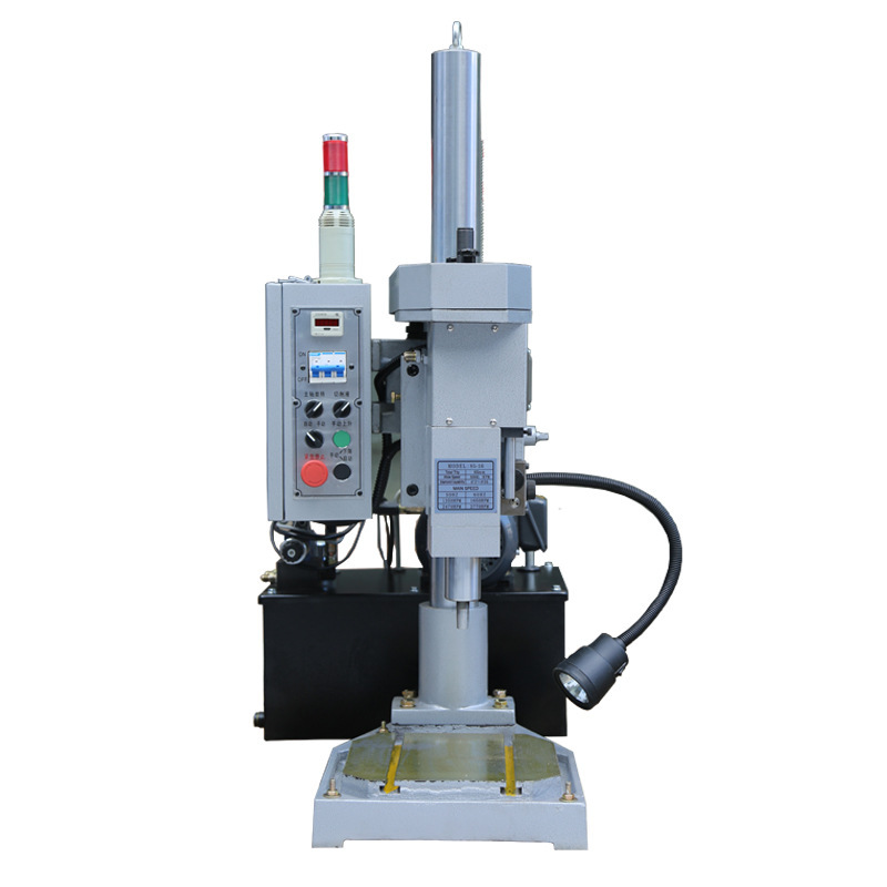 Hydraulic self-drilling of oil-drilling bed, automatic multi-pore drilling of heavy industrial oil-drilling rigs