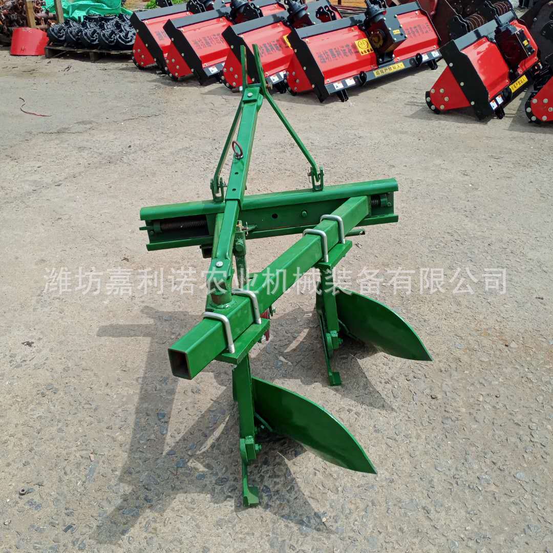 The factory sells two-sided ploughs, adjustable angles.