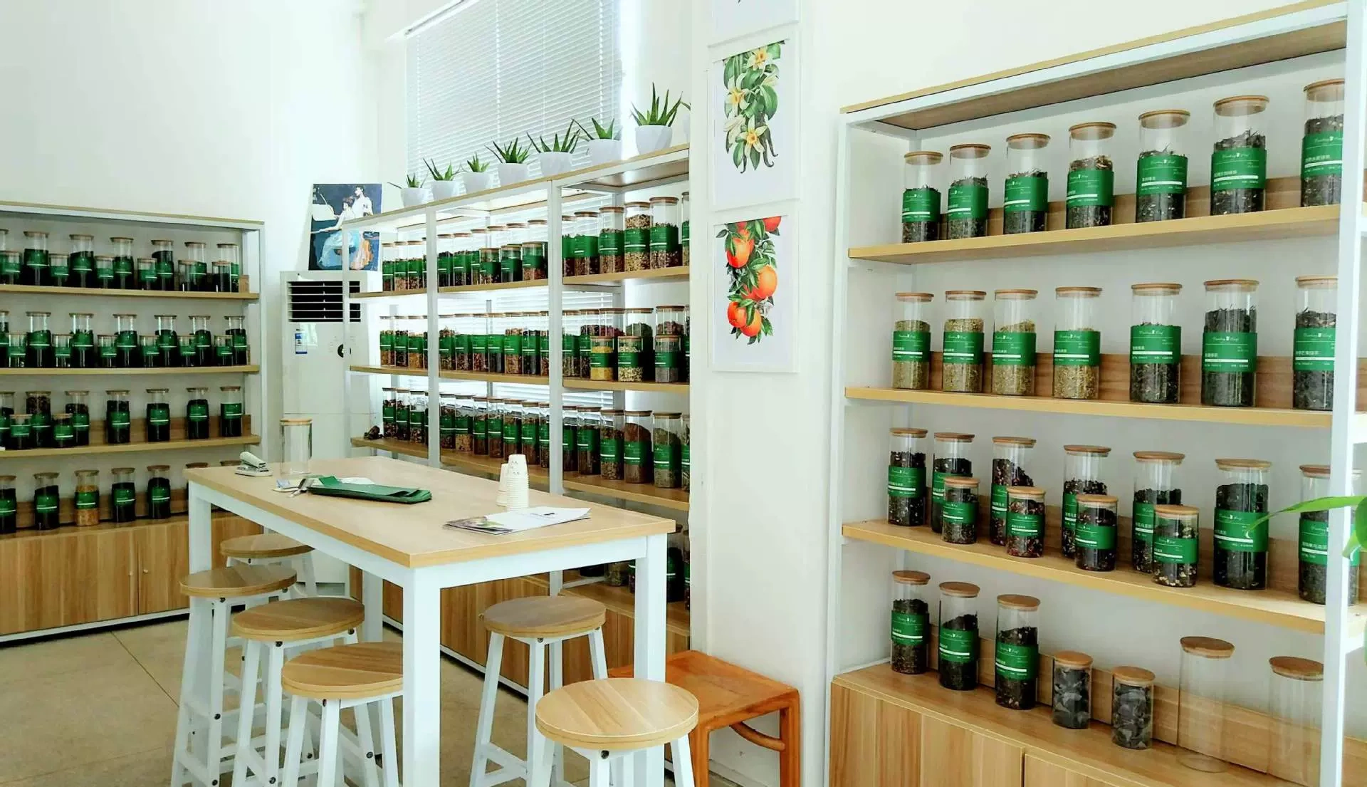 Công ty TNHH Thương mại Bạc Việt Quảng Châu