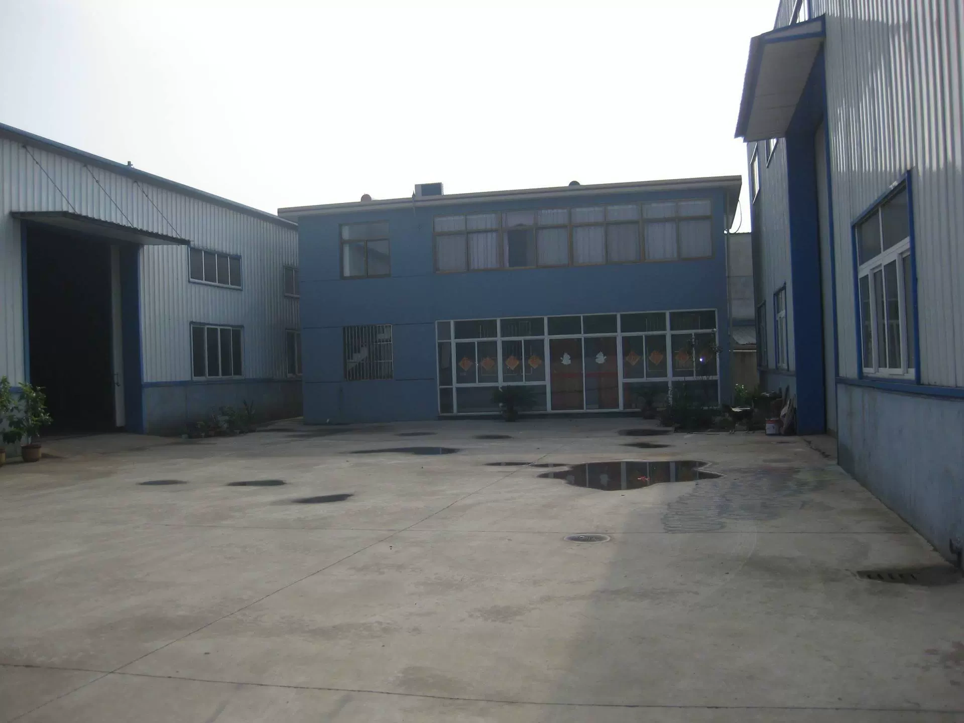 홍보센터 Ship Equipment Ltd., 태국 국가