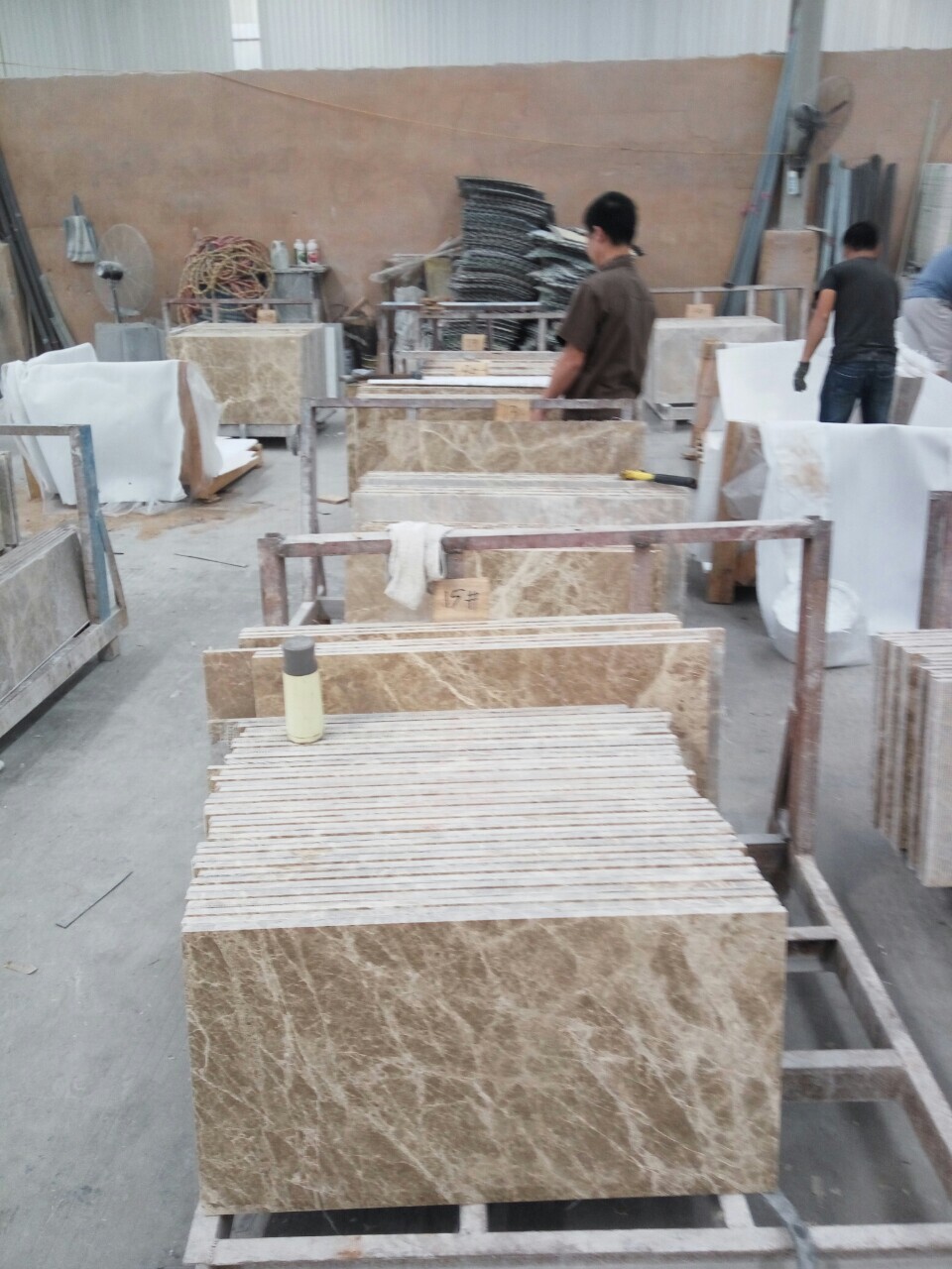 Đường thẳng của nhà máy, đường đá cẩm thạch, đường đá, tường nền đá.