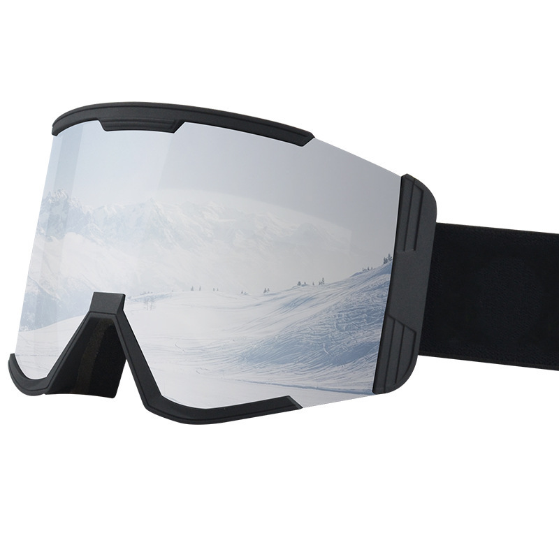 Two layers of fog-proof ski glasses with a wide field of view.