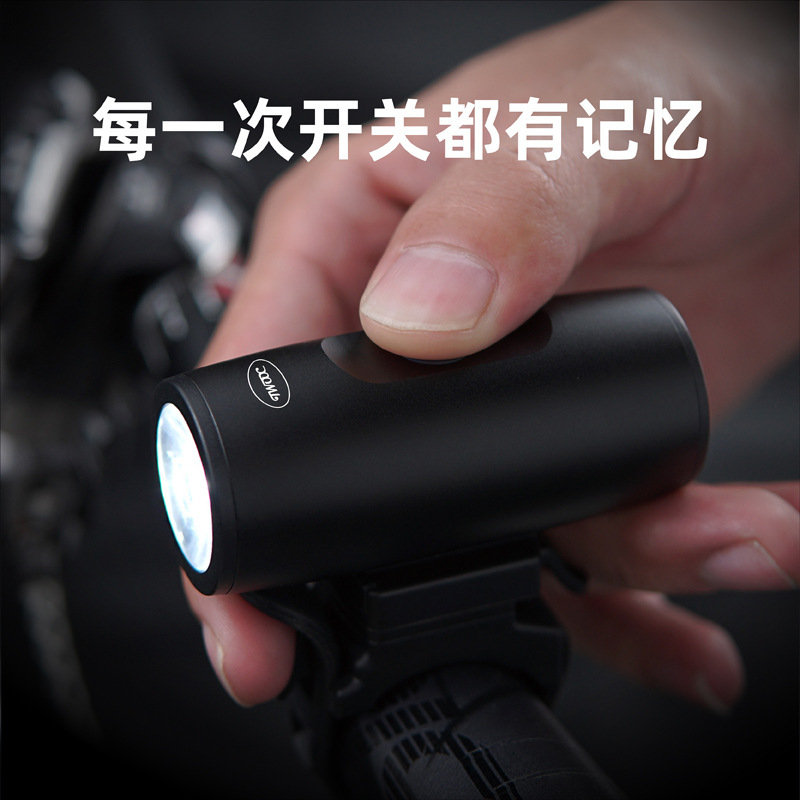 Mini bike headlights, USB car lights, recharge flashlights, twooc new items.