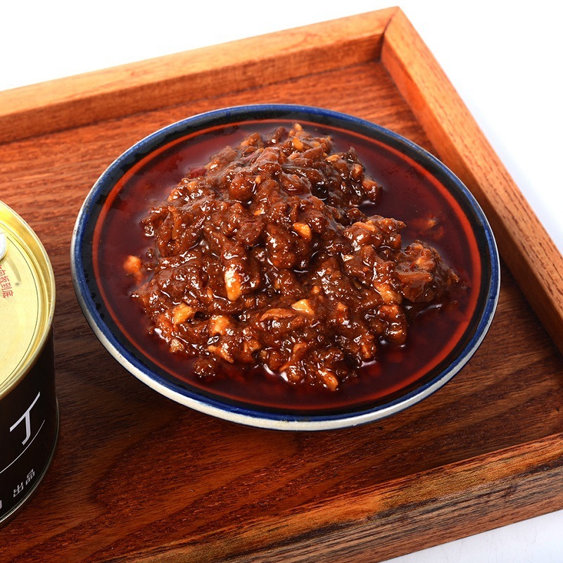 200g open cans of ready-to-eat meat sauce, blended noodles.