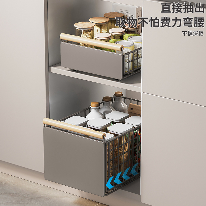 Gia đình đa mục đích với một bồn rửa bát bếp.
