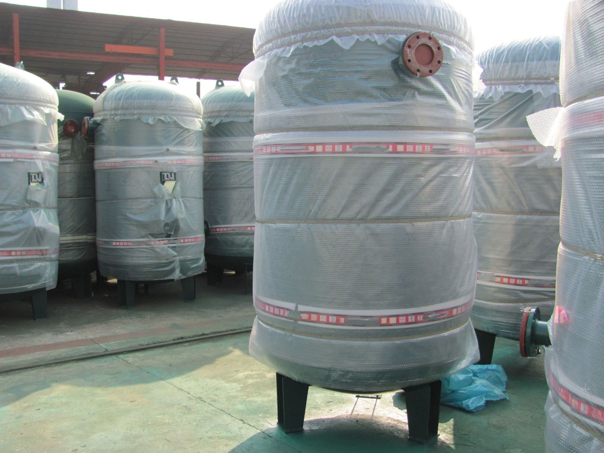 High-end brand storage tanks for wholesale air pressurers at 1 - 30 cubics.