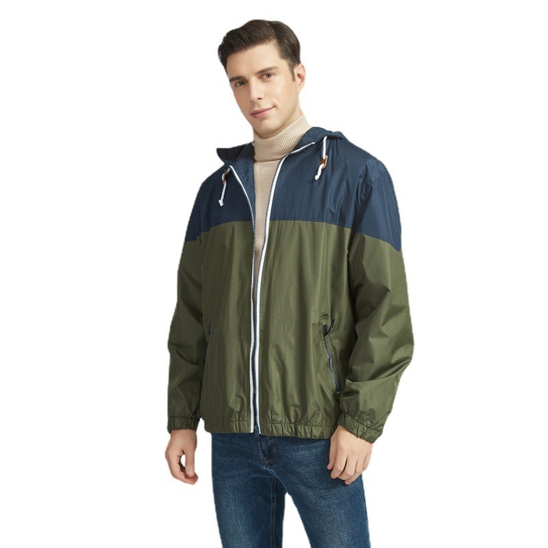 The new man's Autumn Recreation jacket is stylished in a fashionable fashion.