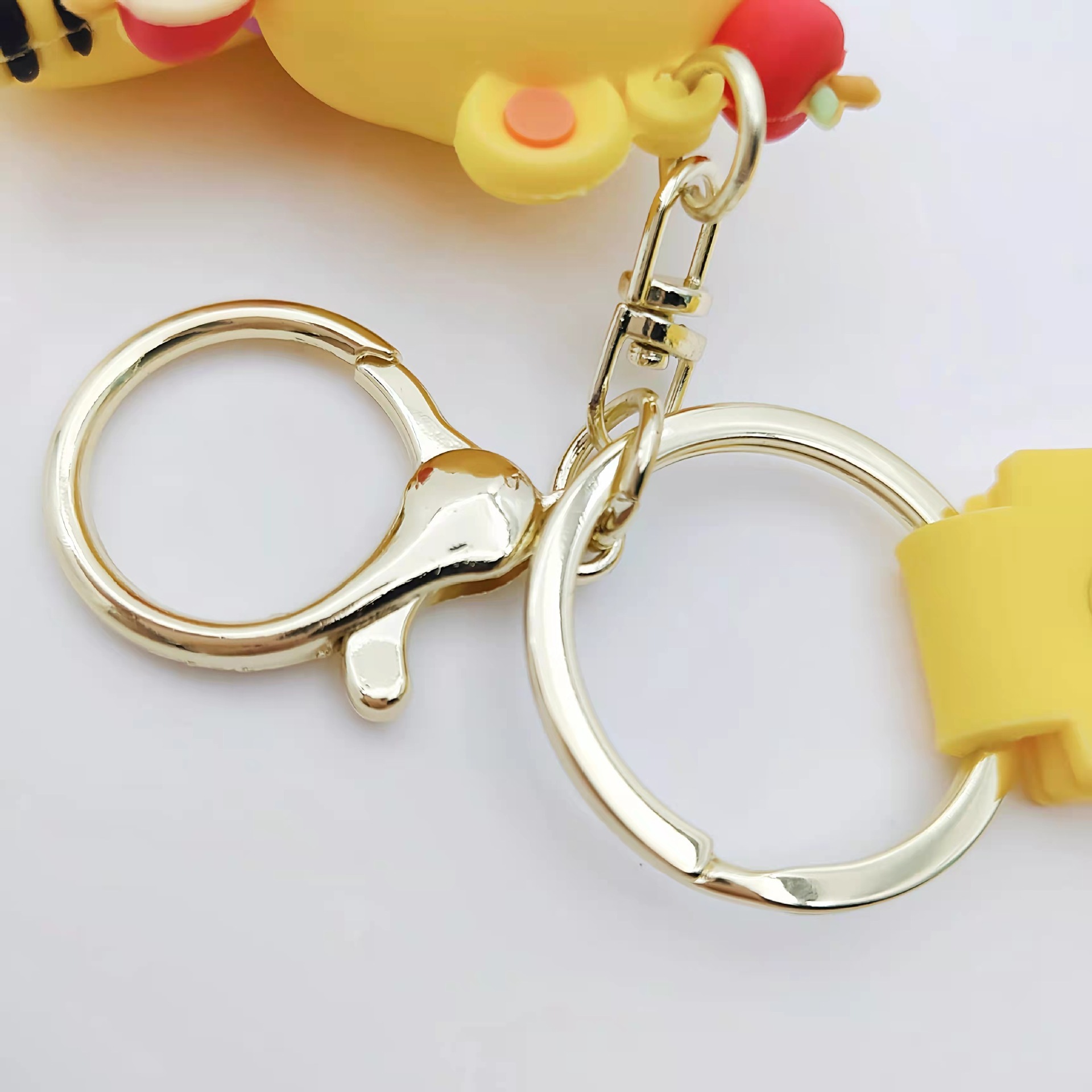 Nhà máy được tùy chỉnh để xử lý các nút khóa.