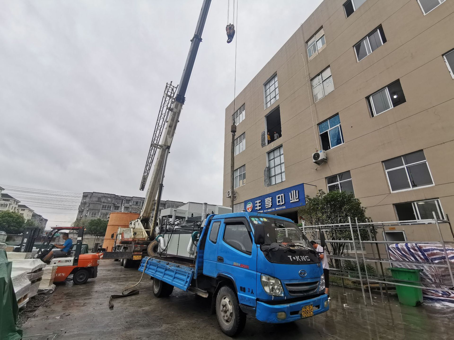 速度快占地小省电小型全自动卷对卷丝印机 全自动卷对卷丝网机