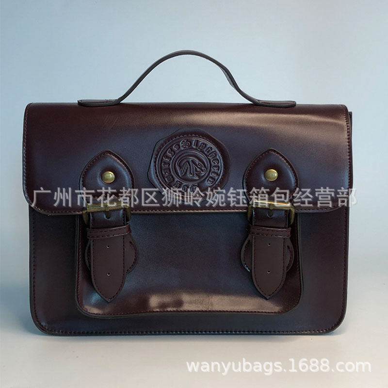 Customize the hand-carrying of the Harry Potter Cambridge one-shoulder bag around the Hogwarts mailman JK.