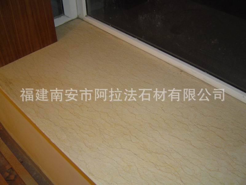 The factory sells marbles, customizes the floor bricks in the marble tile living room, smooths and grinds.
