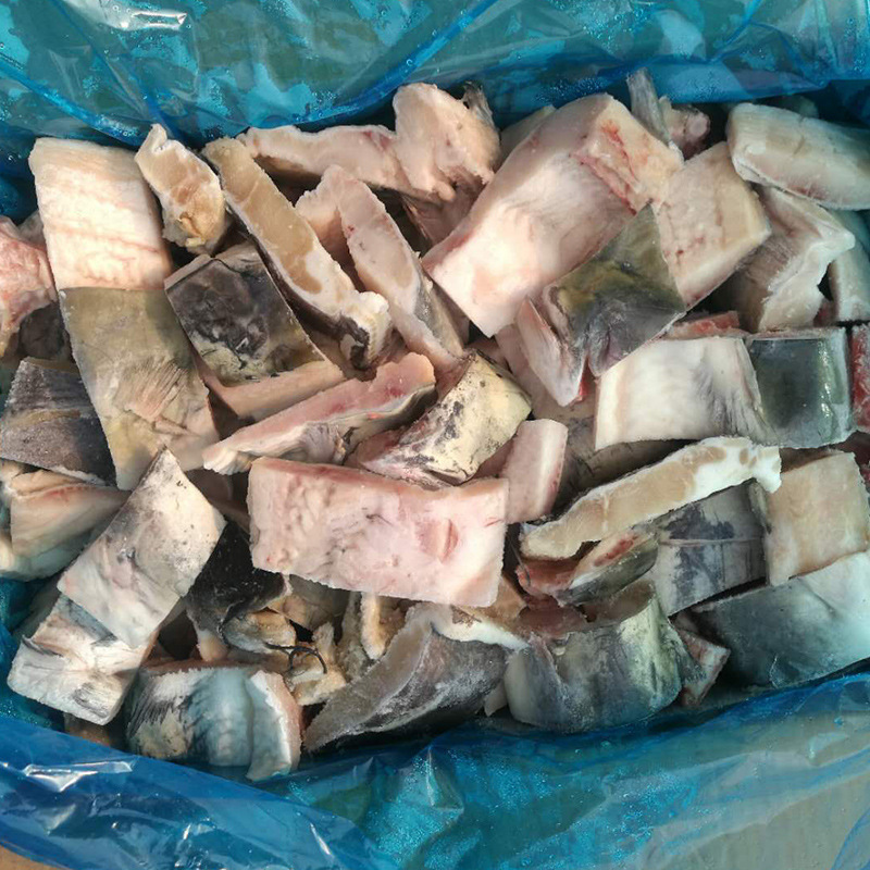 둥지는 냉동하고 신선하고 신선하고 신선한 생선, 반제품, 소금 및 요리 식품입니다.