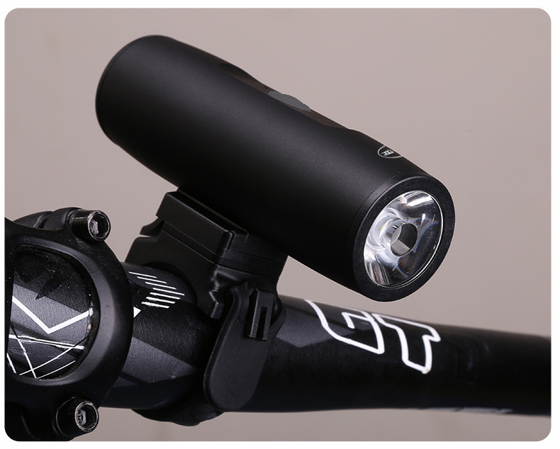 twooc cyclic headlights, outdoor exercise equipment, bicycle recharge lights, riding U.S.B. Powerful Photohand.