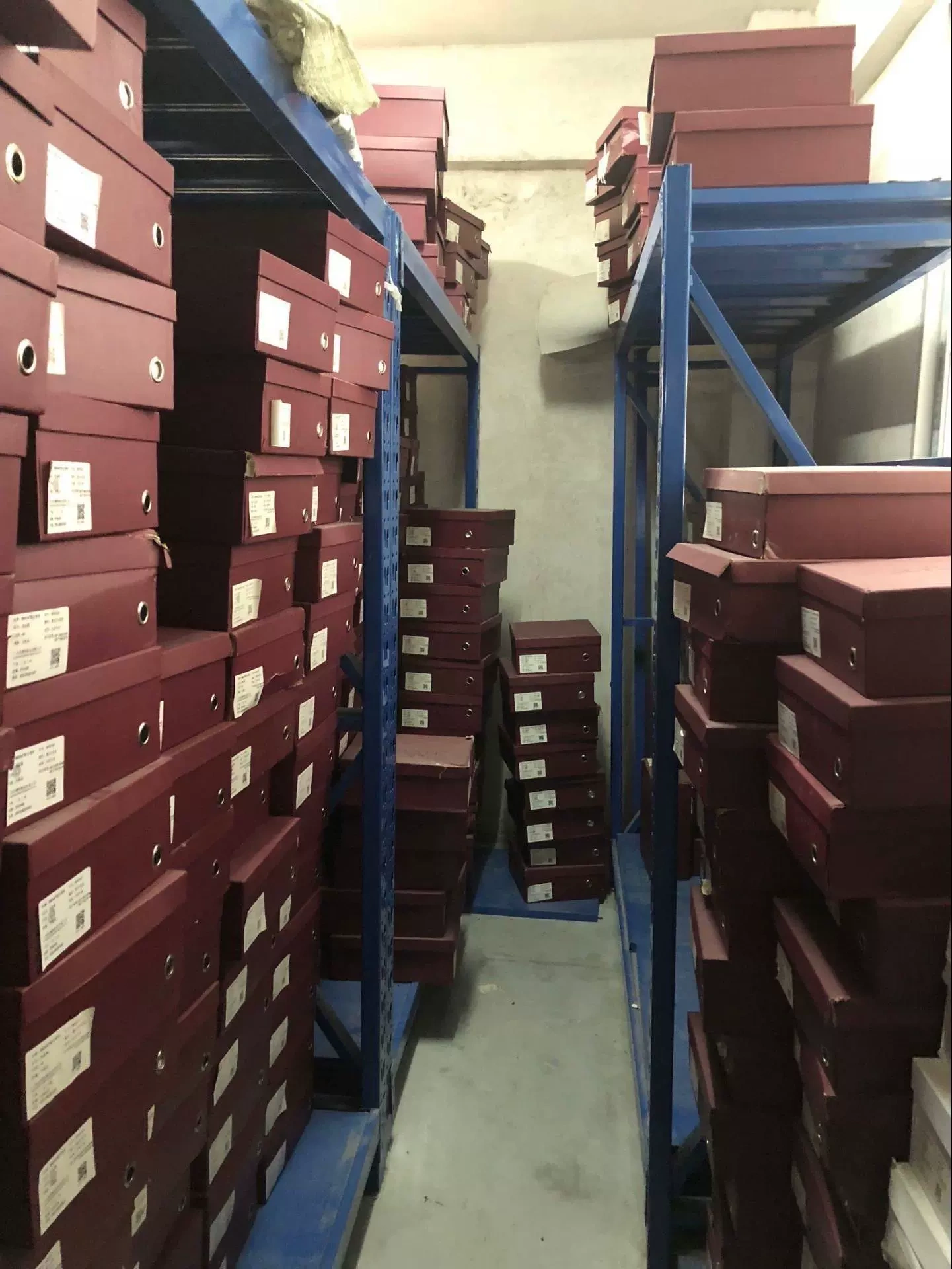 Guangzhou Walking Winter Shoes Limited