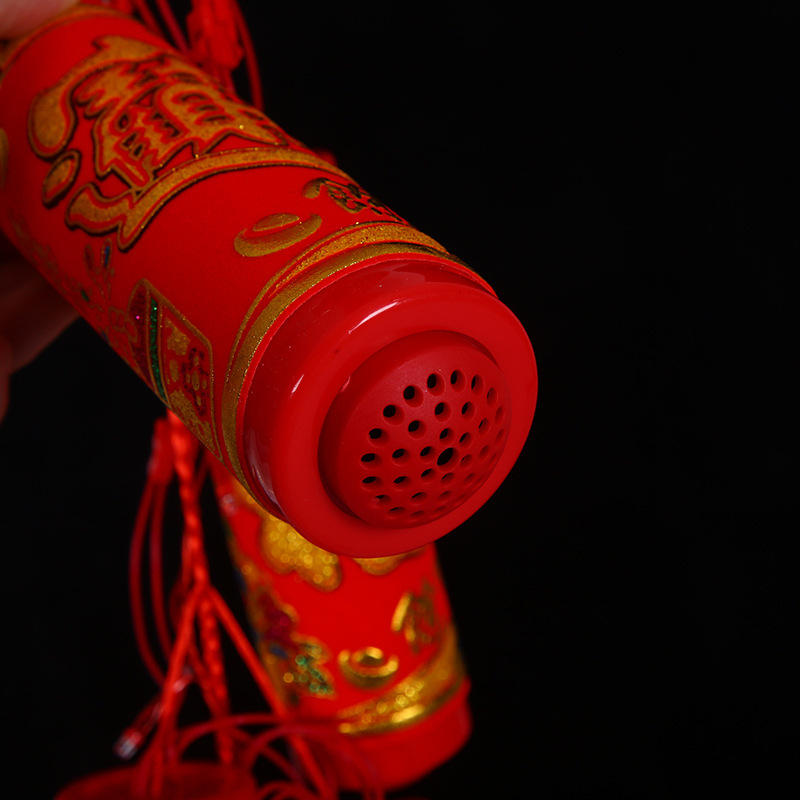 Big 20 sound-impressive electronic firecracker remote-controlled, firecracker-free.