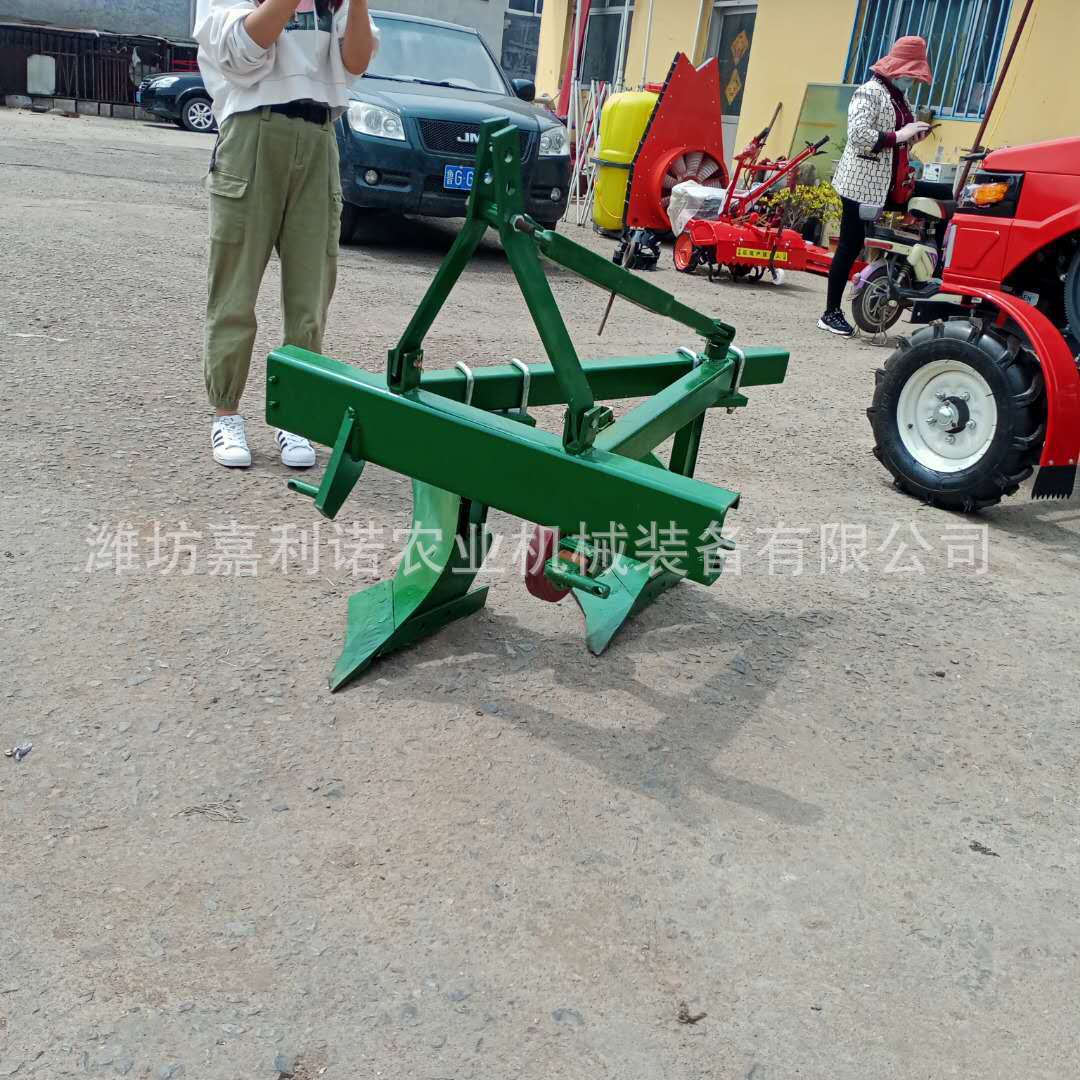 The factory sells two-sided ploughs, adjustable angles.