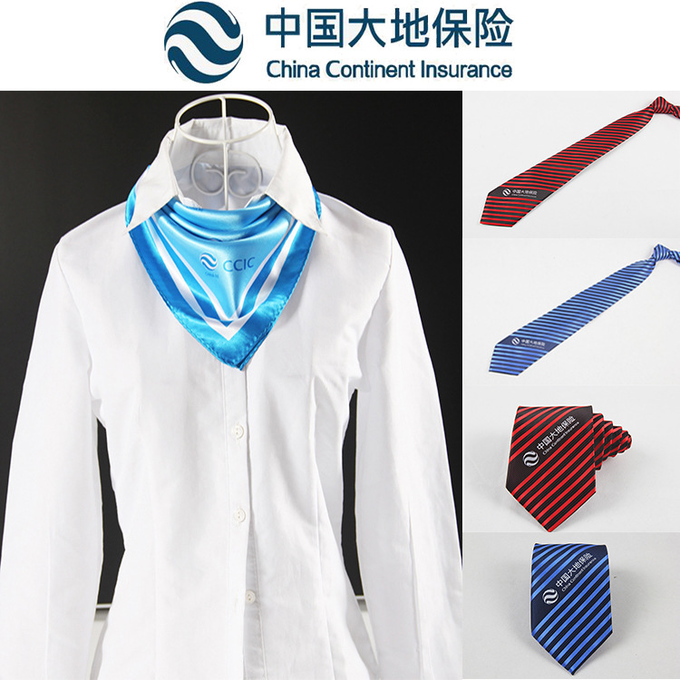 Ribbon heads, a professional tie for administrative insurance, two bags of mail.