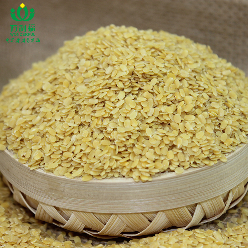 The bulk of the product is a direct supply of large amounts of seeding materials from the proprietor's seed plant.