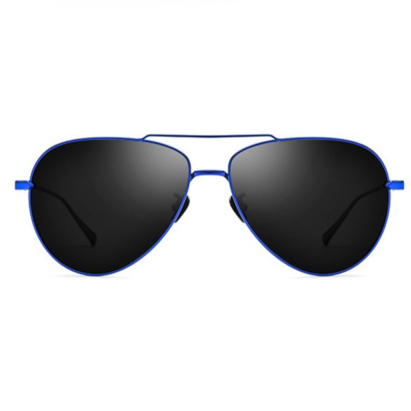 The new, super-purified titanium sunglasses are the same for men and women as the B titanium sunglasses.