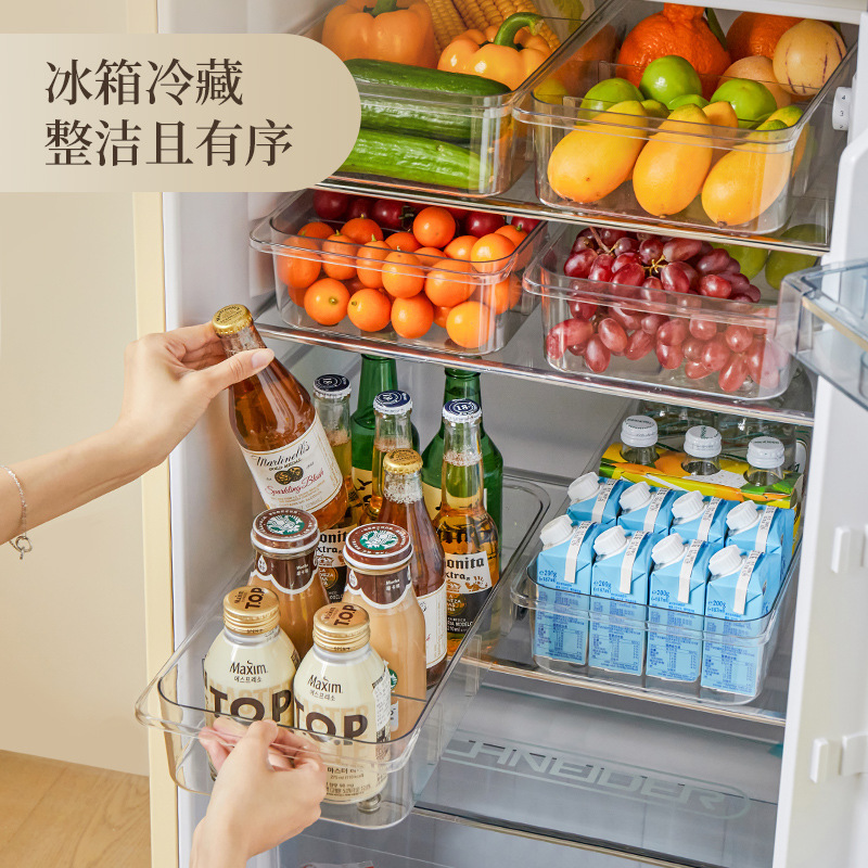 Phân cách rõ ràng trong tủ lạnh nhà bếp với ngăn kéo lưu trữ nhiều mục đích.