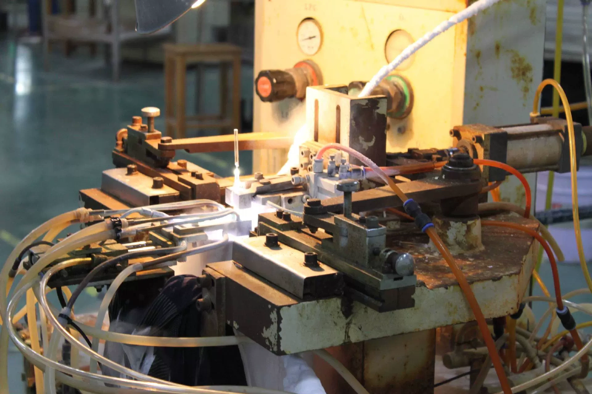 Heining City New Morning Light Source Technology Ltd.