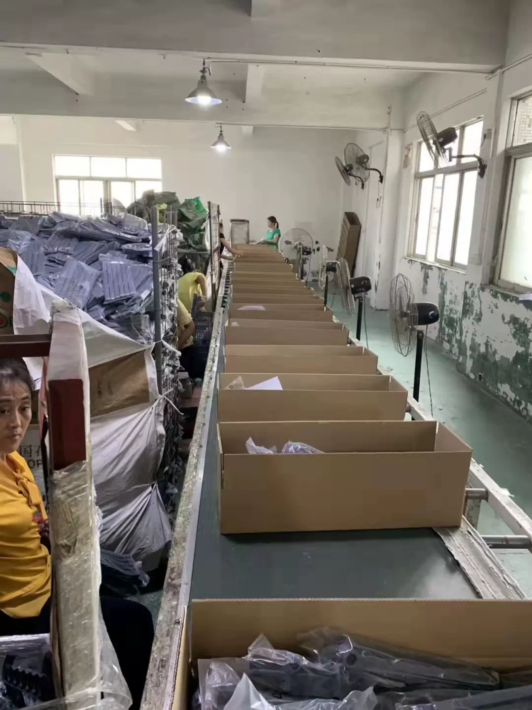 Công ty TNHH sản phẩm gia dụng East Chang City Reunion