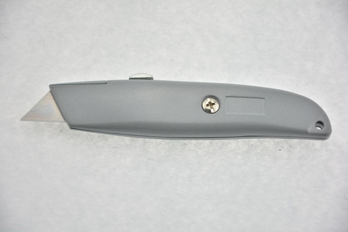 Supplyer aluminum alloy cutter, zinc alloy heavy tools knife, plastic stationery creative knife.