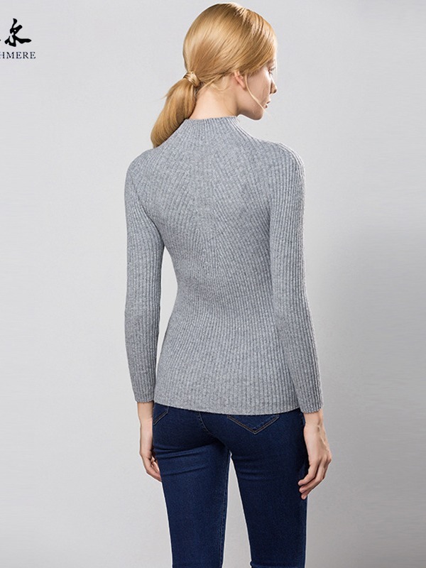 Ordos city's new cashmere in the fall and winter led by a t-shirt and a t-shirt.