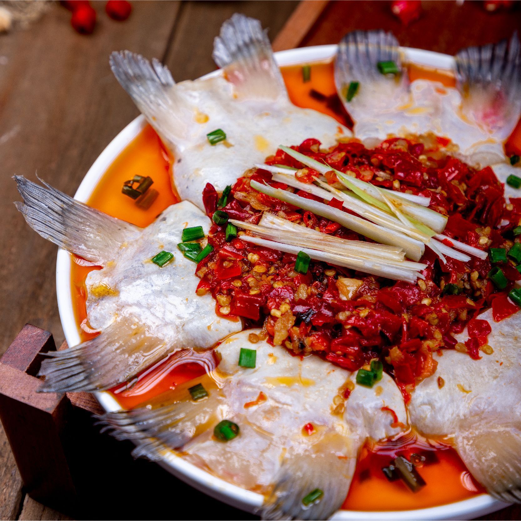 The nest is made for the purpose of chopping up pepperfish fins, freezing back the fins, and distributing the household fin food.