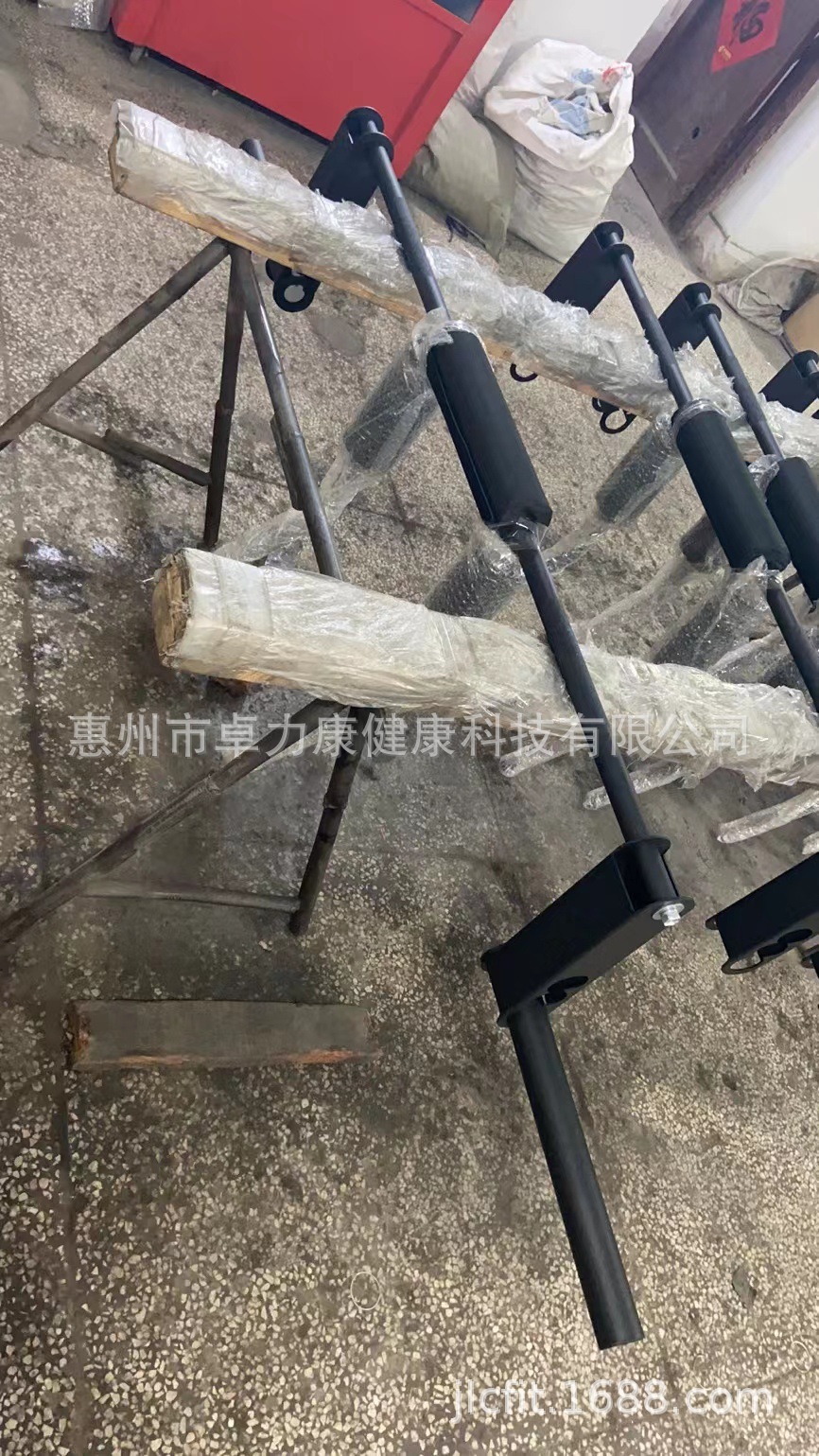 Nó điều chỉnh các cột điện để đào tạo các cột sâu.