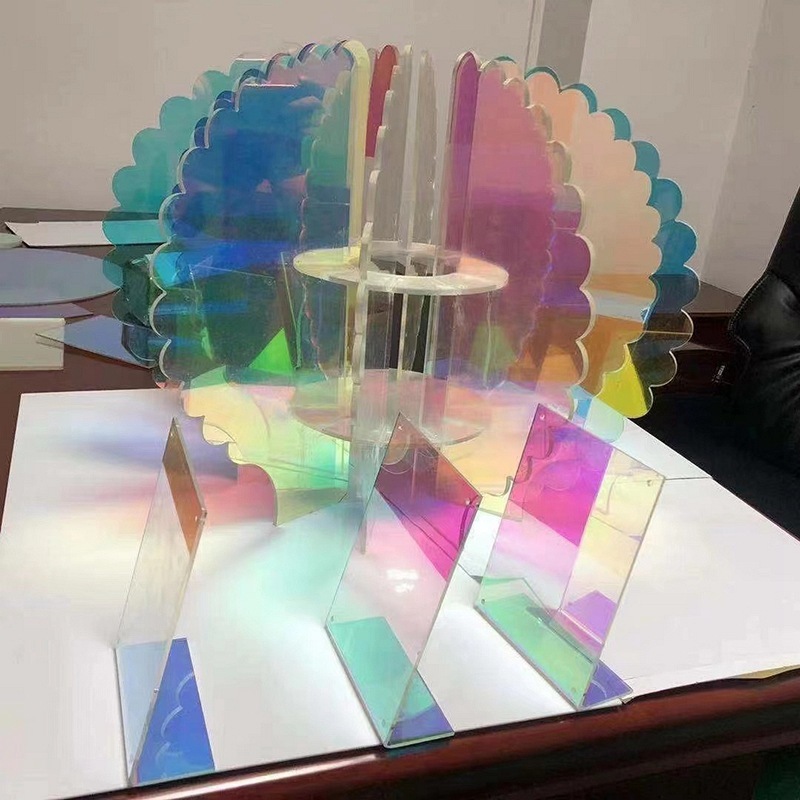 The manufacturer uses the colored and transparent Acreglass organic glass for laser diamond polishing.