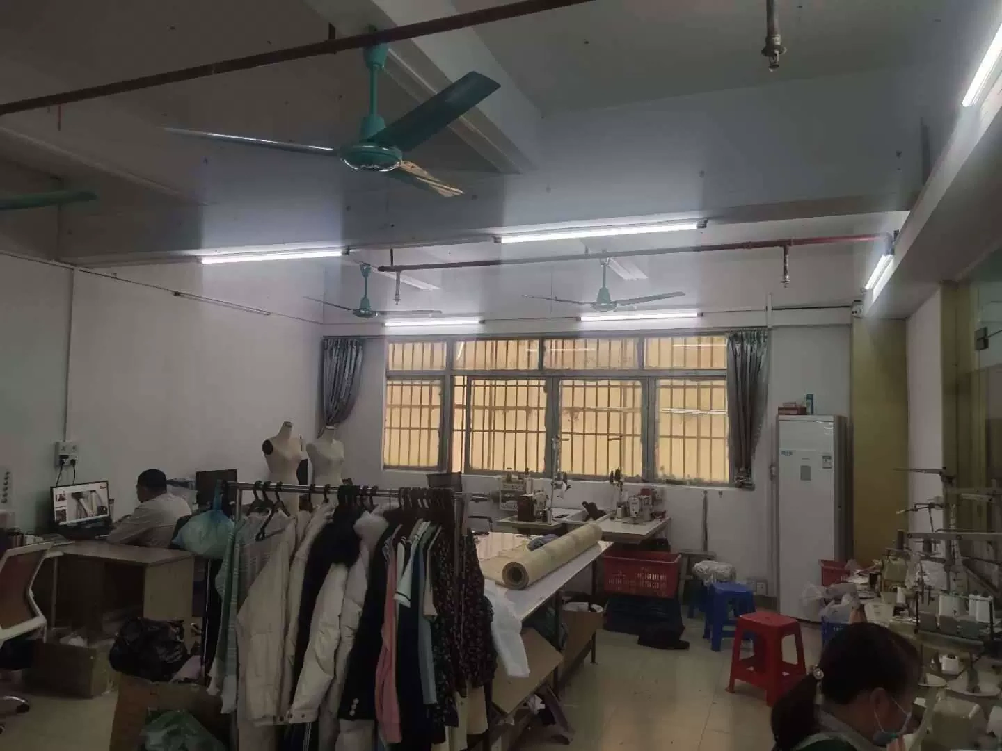 Công ty TNHH du thuyền hòa bình thành phố Đông Kinh