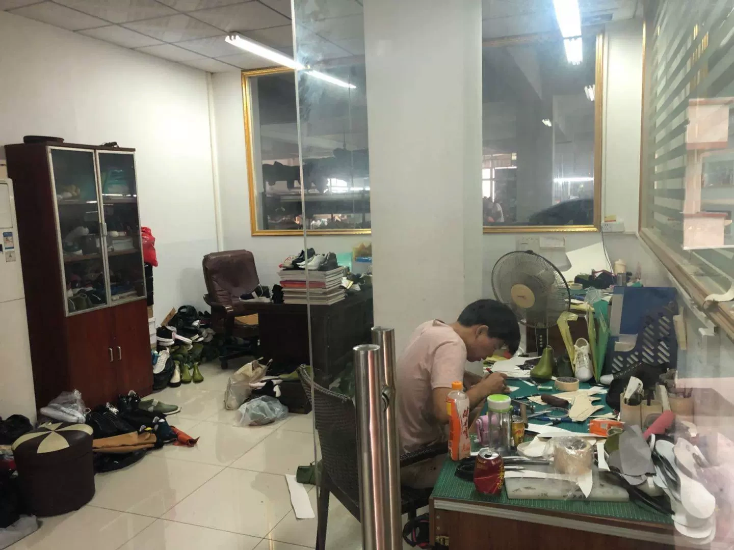Guangzhou Walking Winter Shoes Limited