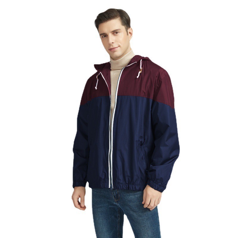 The new man's Autumn Recreation jacket is stylished in a fashionable fashion.