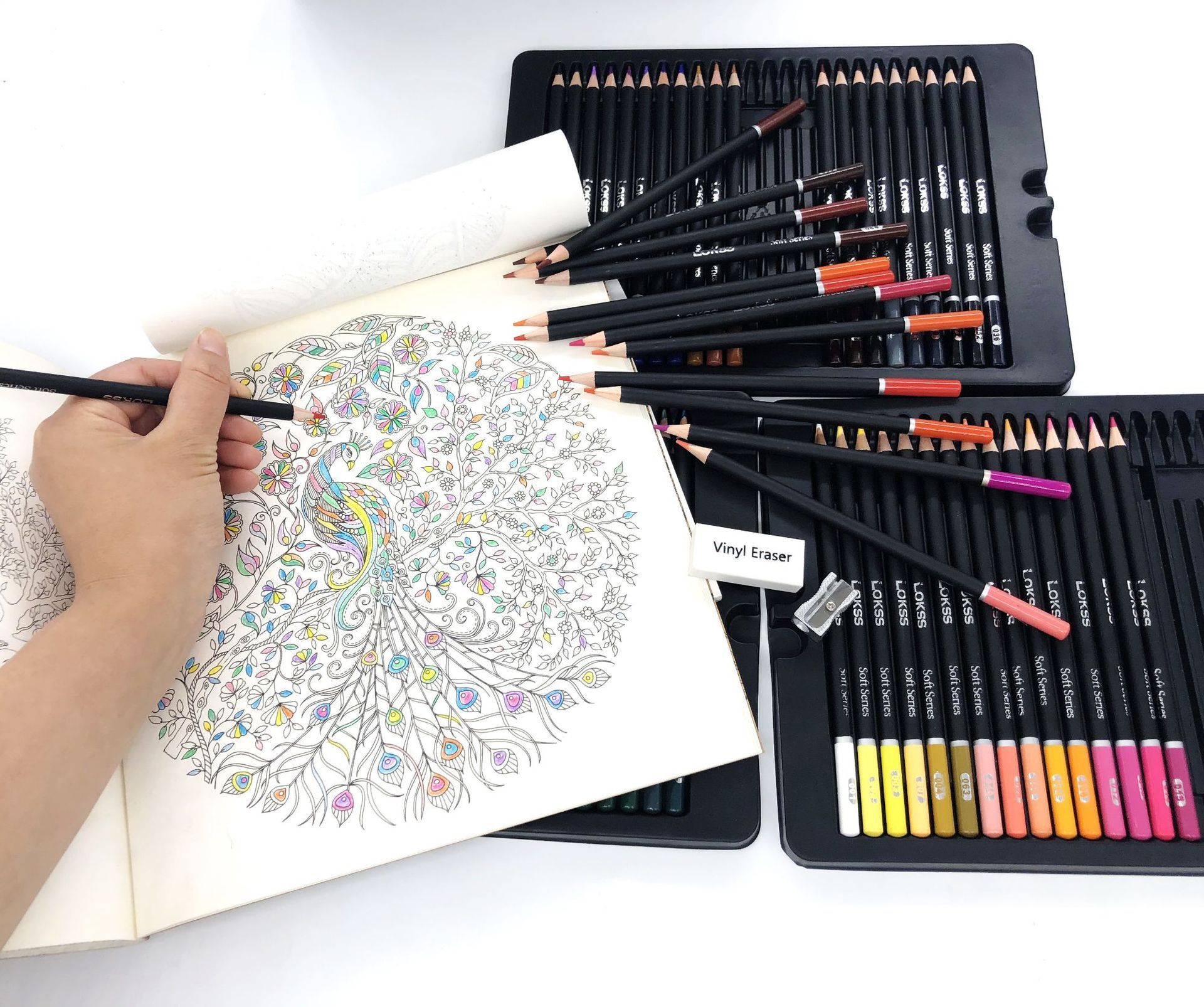 Customized. 72 coloured pencils of oil-coloured lead set.